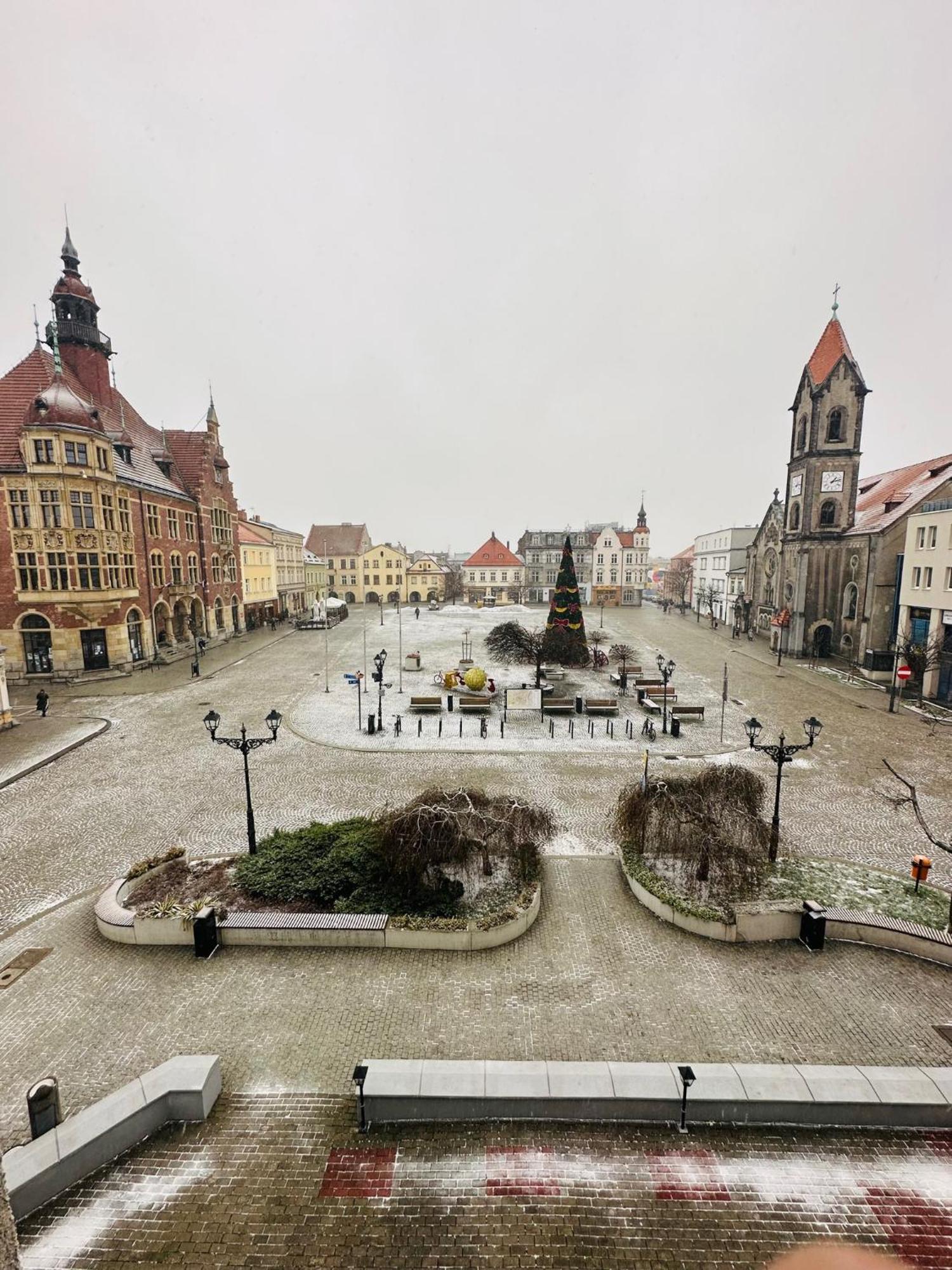 Rynek Apartament Тарновськє-Гури Екстер'єр фото